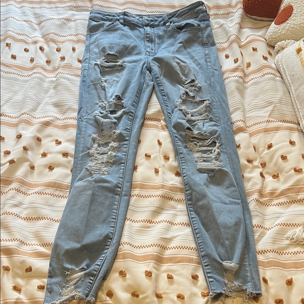 American Eagle Outfitters Light Blue Distressed Skinny Jeans
